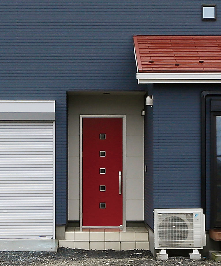 ビルトインガレージ付きの平屋で 趣味に囲まれた暮らし を実現 注文住宅オーナー様の声 住宅情報館