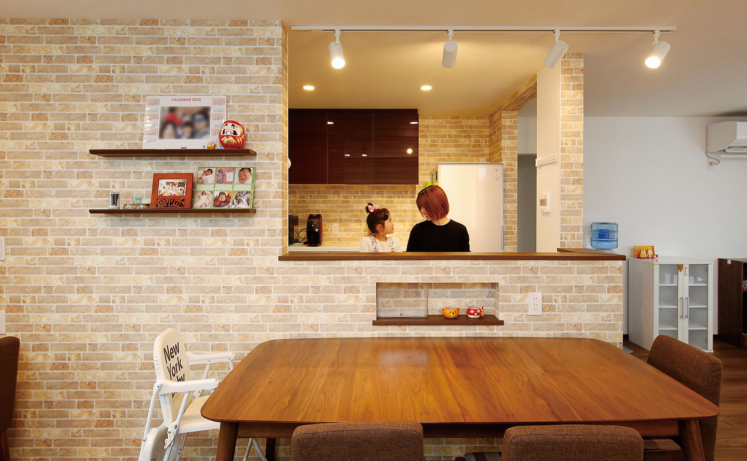 効率的な生活動線で 家事や子育ての負担を軽減する住まい 注文住宅オーナー様の声 住宅情報館