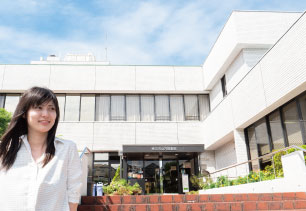 横浜市山内図書館